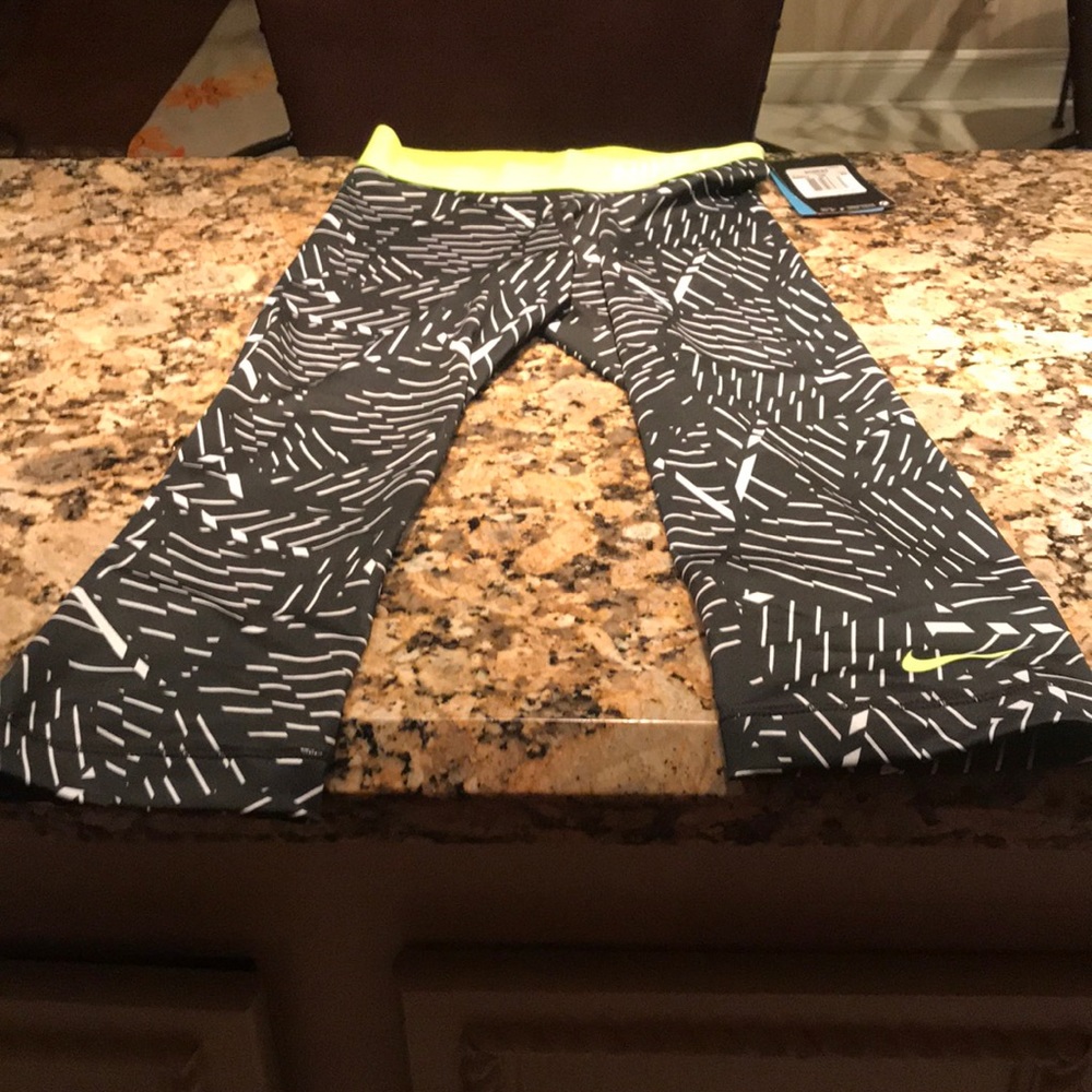 NWT Nike work out pants